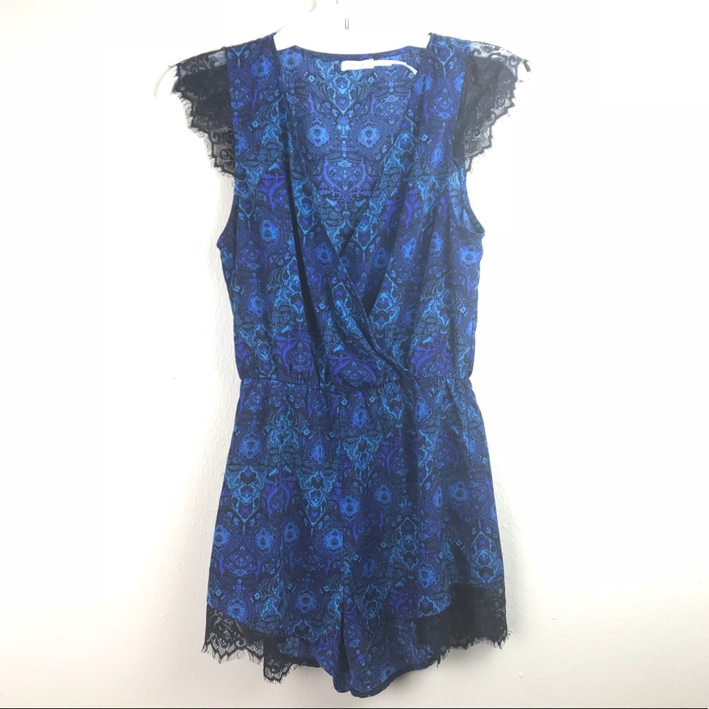 Kimchi Blue Silky romper black lace trim - Picture 3 of 7